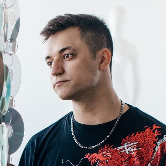 Артём Конаков